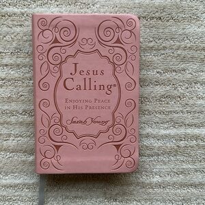 Jesus Calling, Pink Leathersoft, Enjoying Peace in His Presence Young Devotional